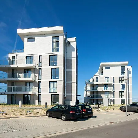 Three-bedroom In 3 Wendtorf